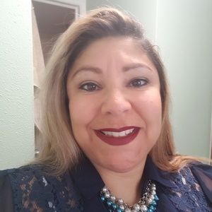 Meet your Posher, Monica